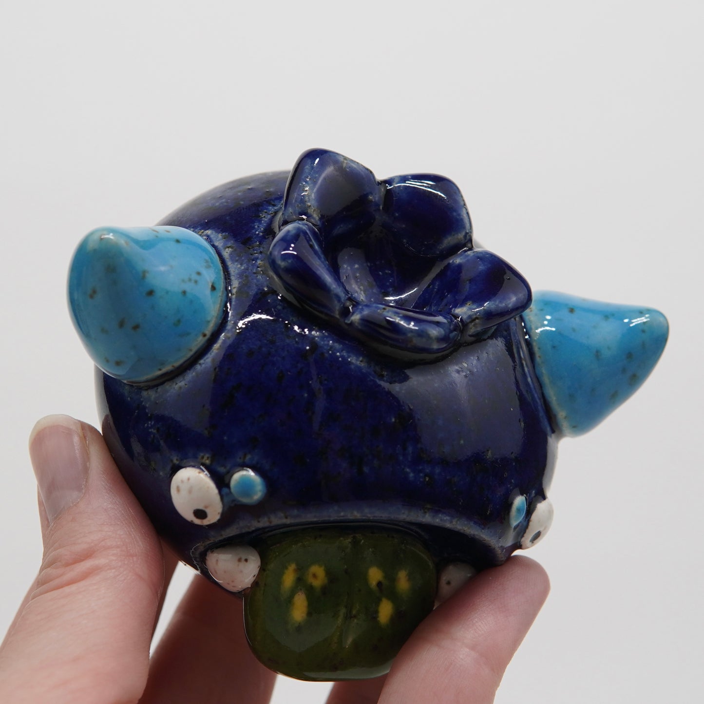 Mr. Mirtillo - Blueberry Ceramic Goobster