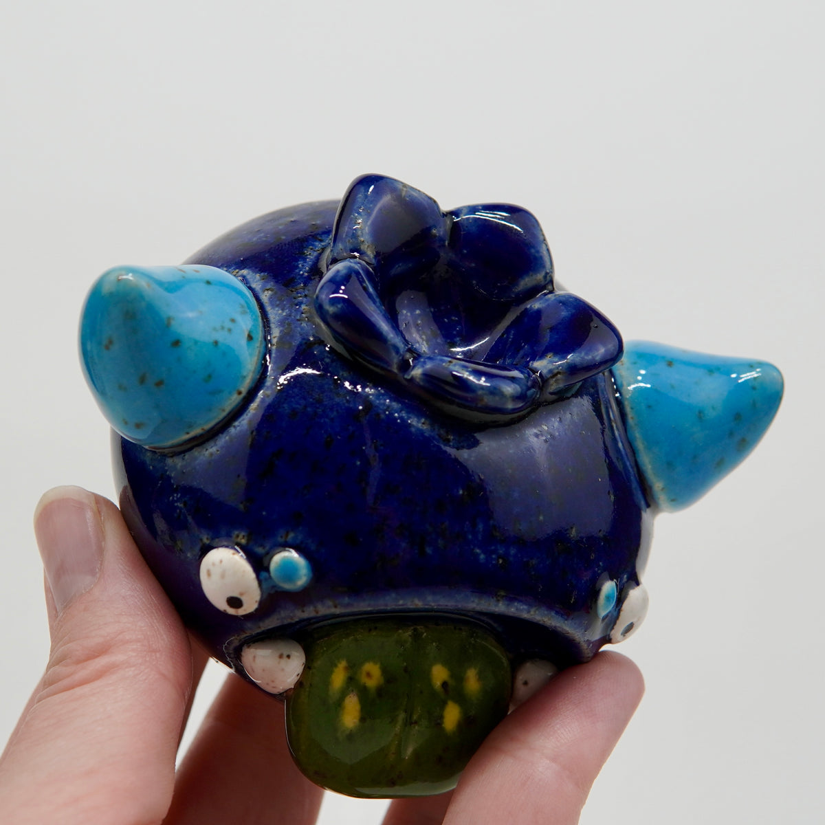 Mr. Mirtillo -  Blueberry Ceramic Goobster