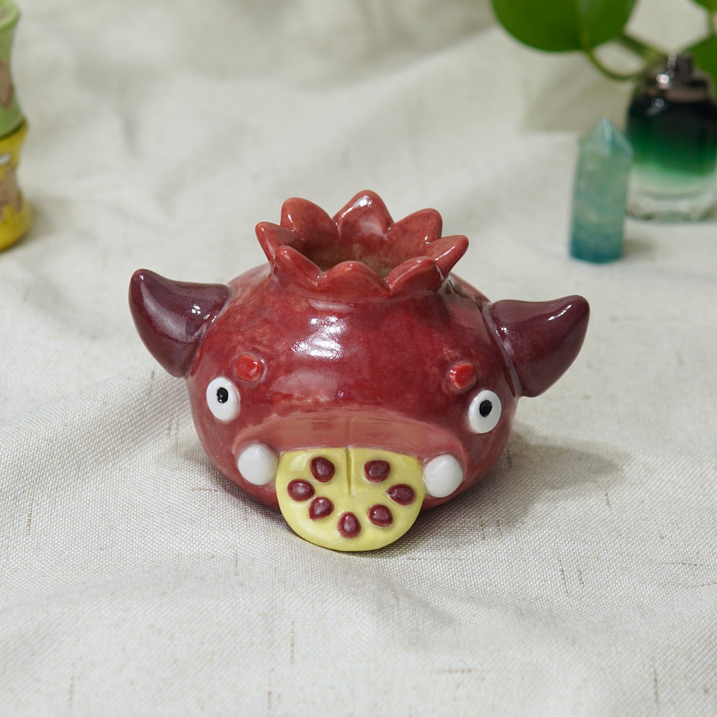 Patchy - Pomegranate Ceramic Vase Goobster (SECONDS)