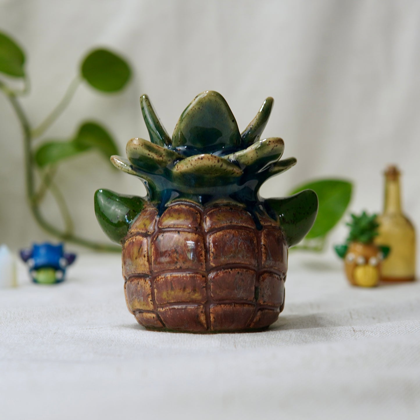 Dribbles - Pineapple Ceramic Goobster Vase (SECONDS)