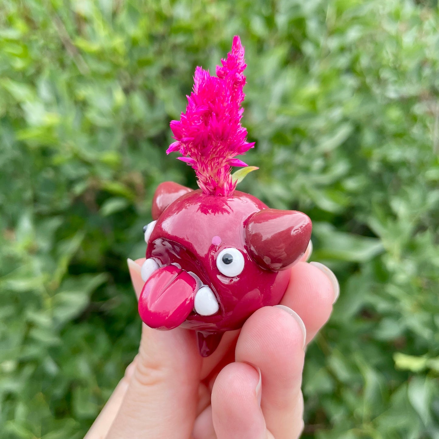 Beet Goobster Magnet Vase