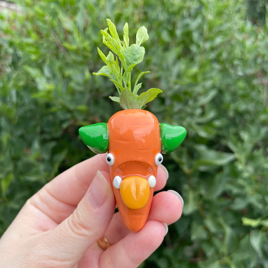 Carrot Goobster Magnet Vase